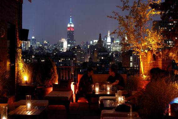 A rooftop bar with a view of the empire state building, 60 Thompson offers the nugget of New York City experience.