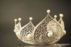 expensive-beauty-pageant-crown