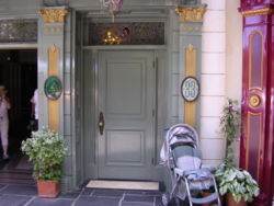Where to Get Drunk in Disneyland: Club 33
