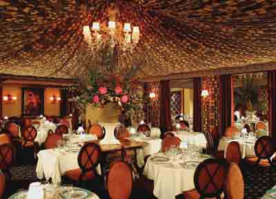 Fabulous, Fancy, Fantastique Fleur de Lys :: San Francisco