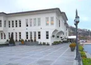 A white building in Istanbul.